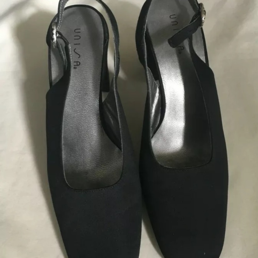 Unisa Black and Silver Pumps with Rhinestone Strap Size 7 Width B Leather Sole